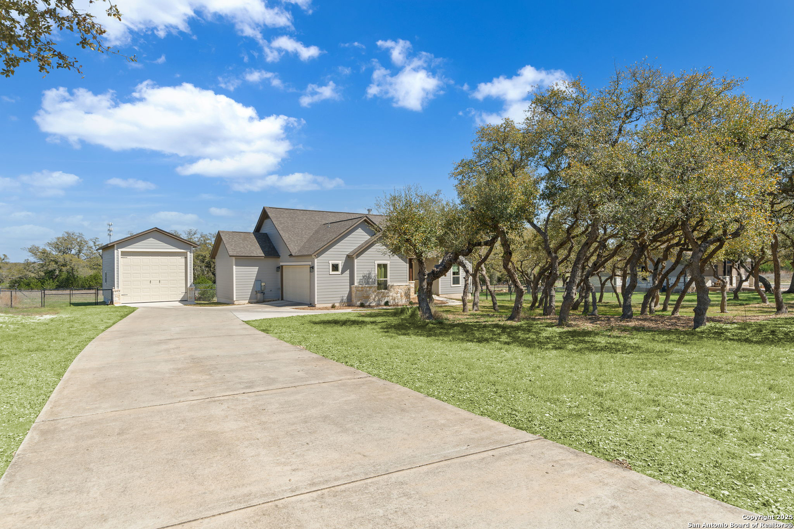 1516 Lake Ridge, CANYONLAKE, TX, 78133 | 1854493 | Realty Texas LLC