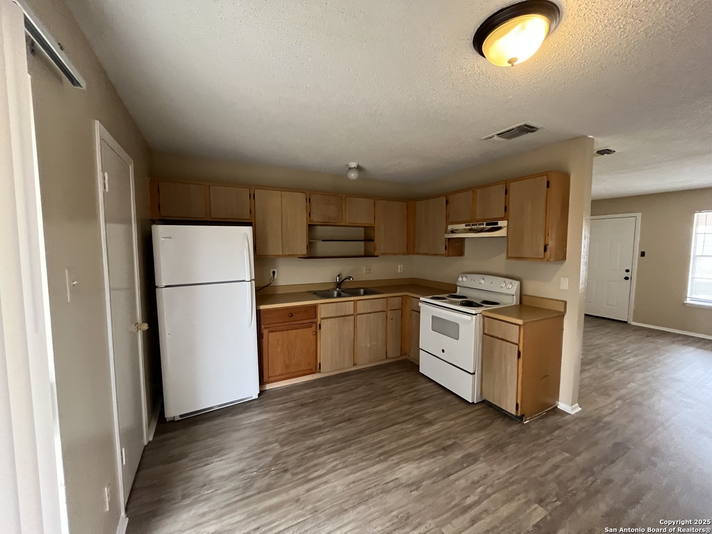 300 Moursund Blvd. 2 , San Antonio, TX, 78221 | 1854894 | Realty Texas LLC