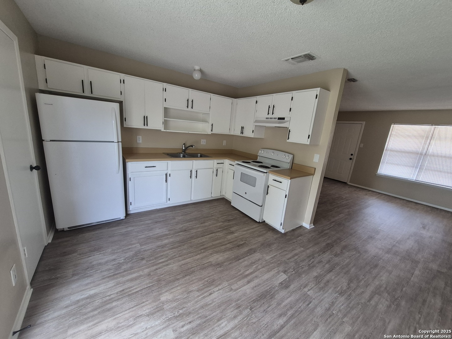 300 Moursund Blvd. 2 , San Antonio, TX, 78221 | 1854894 | Realty Texas LLC