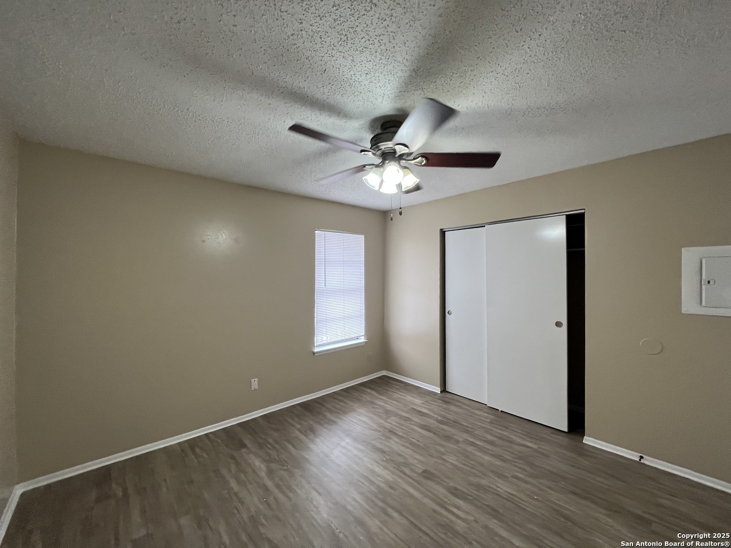 300 Moursund Blvd. 2 , San Antonio, TX, 78221 | 1854894 | Realty Texas LLC