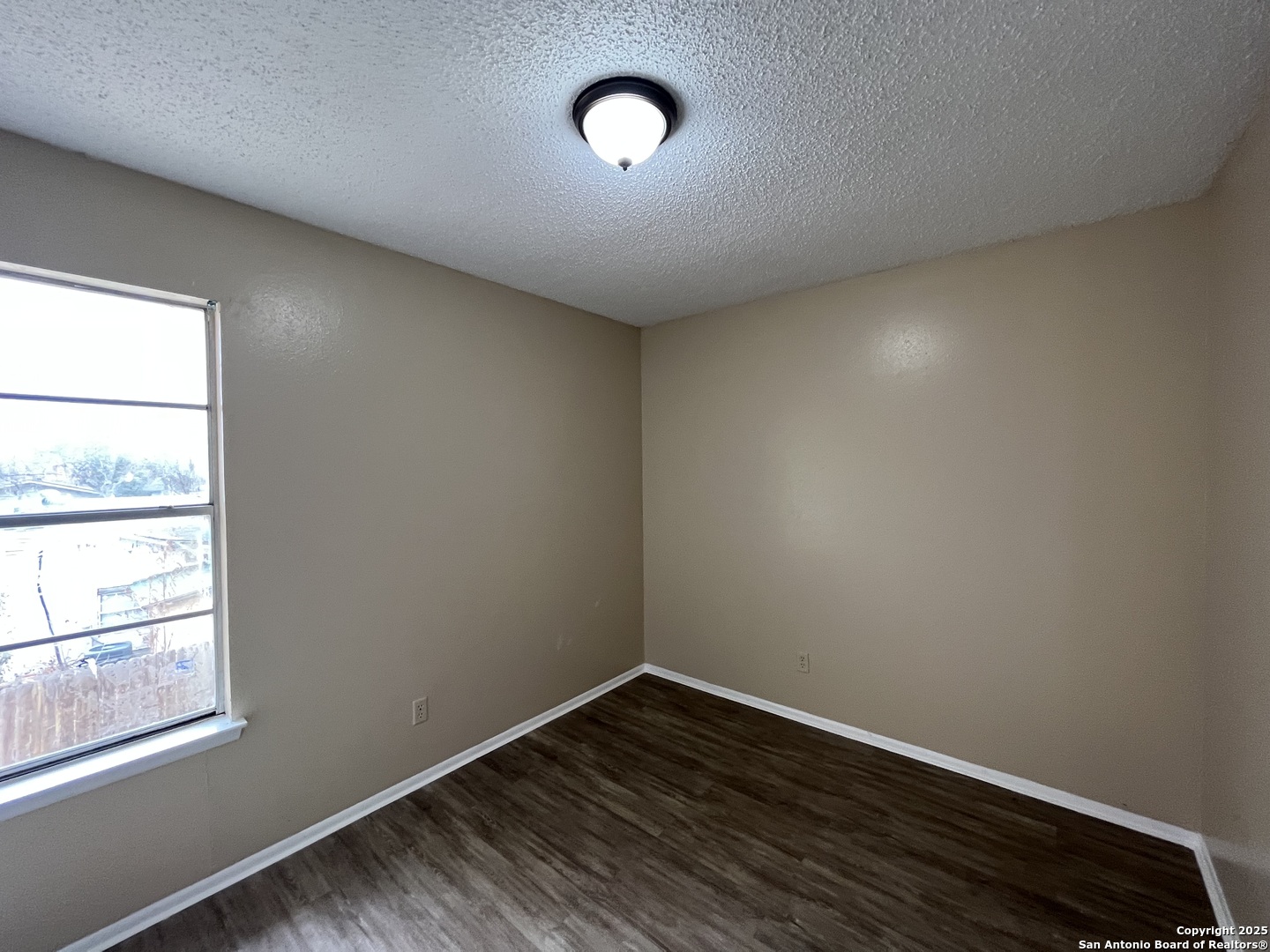 300 Moursund Blvd. 2 , San Antonio, TX, 78221 | 1854894 | Realty Texas LLC