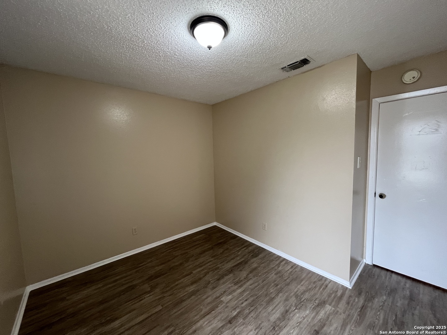 300 Moursund Blvd. 2 , San Antonio, TX, 78221 | 1854894 | Realty Texas LLC