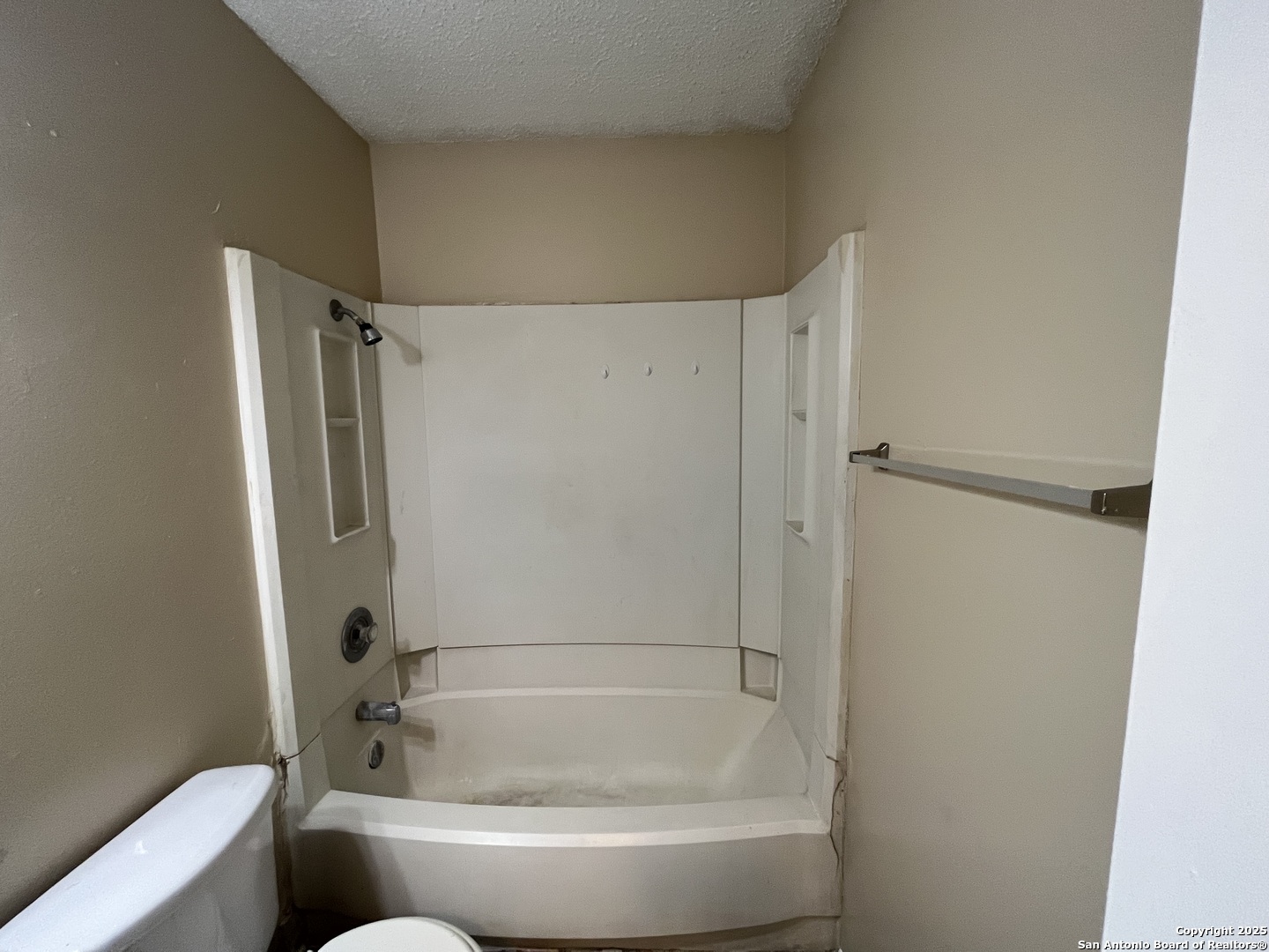 300 Moursund Blvd. 2 , San Antonio, TX, 78221 | 1854894 | Realty Texas LLC