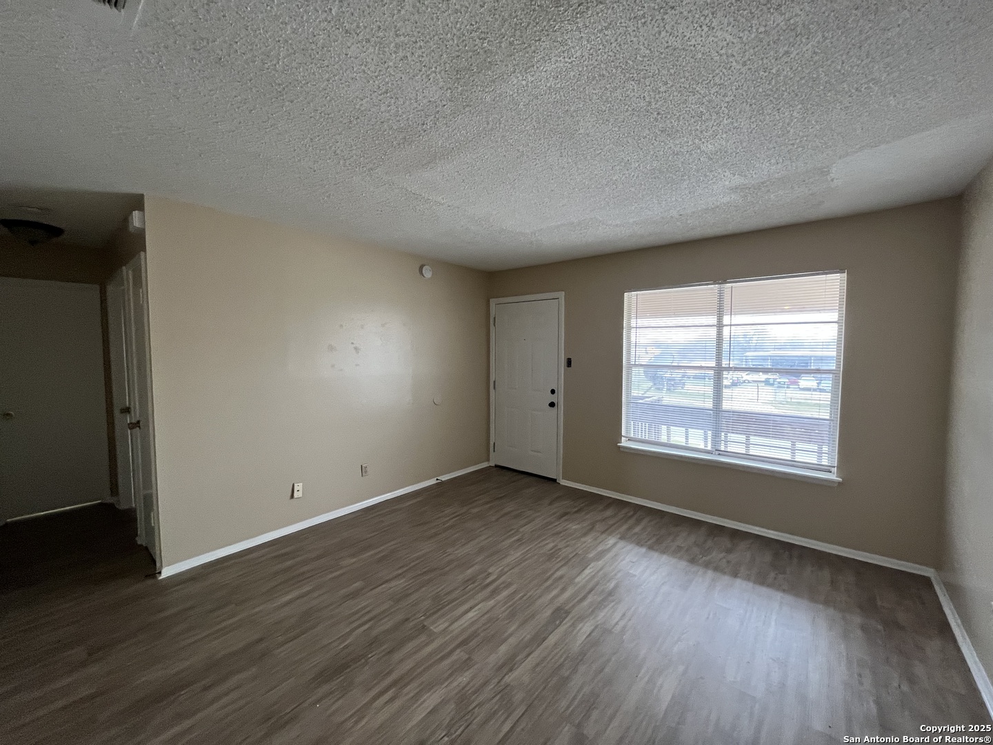 300 Moursund Blvd. 2 , San Antonio, TX, 78221 | 1854894 | Realty Texas LLC