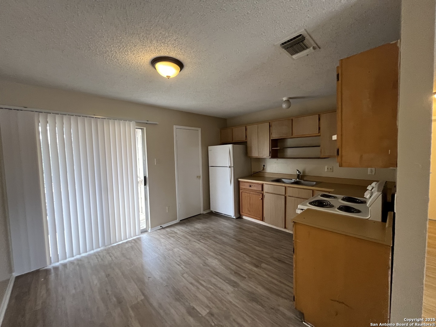 300 Moursund Blvd. 2 , San Antonio, TX, 78221 | 1854894 | Realty Texas LLC