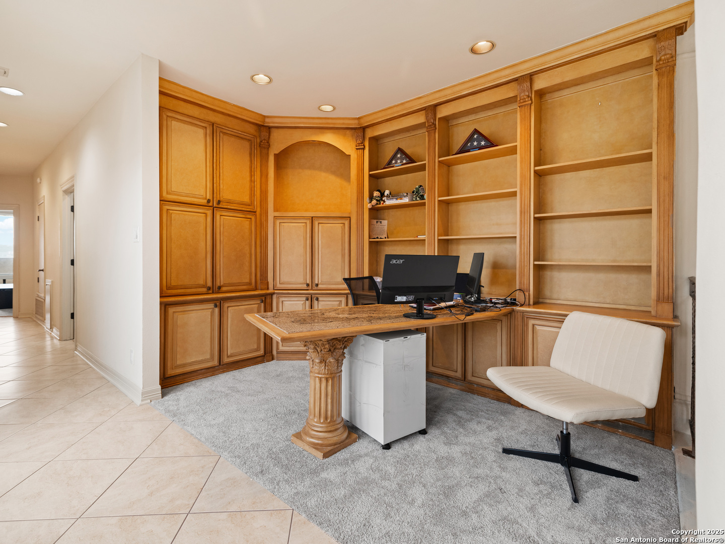 3807 W Songbird , San Antonio, TX, 78229 | 1855476 | Realty Texas LLC