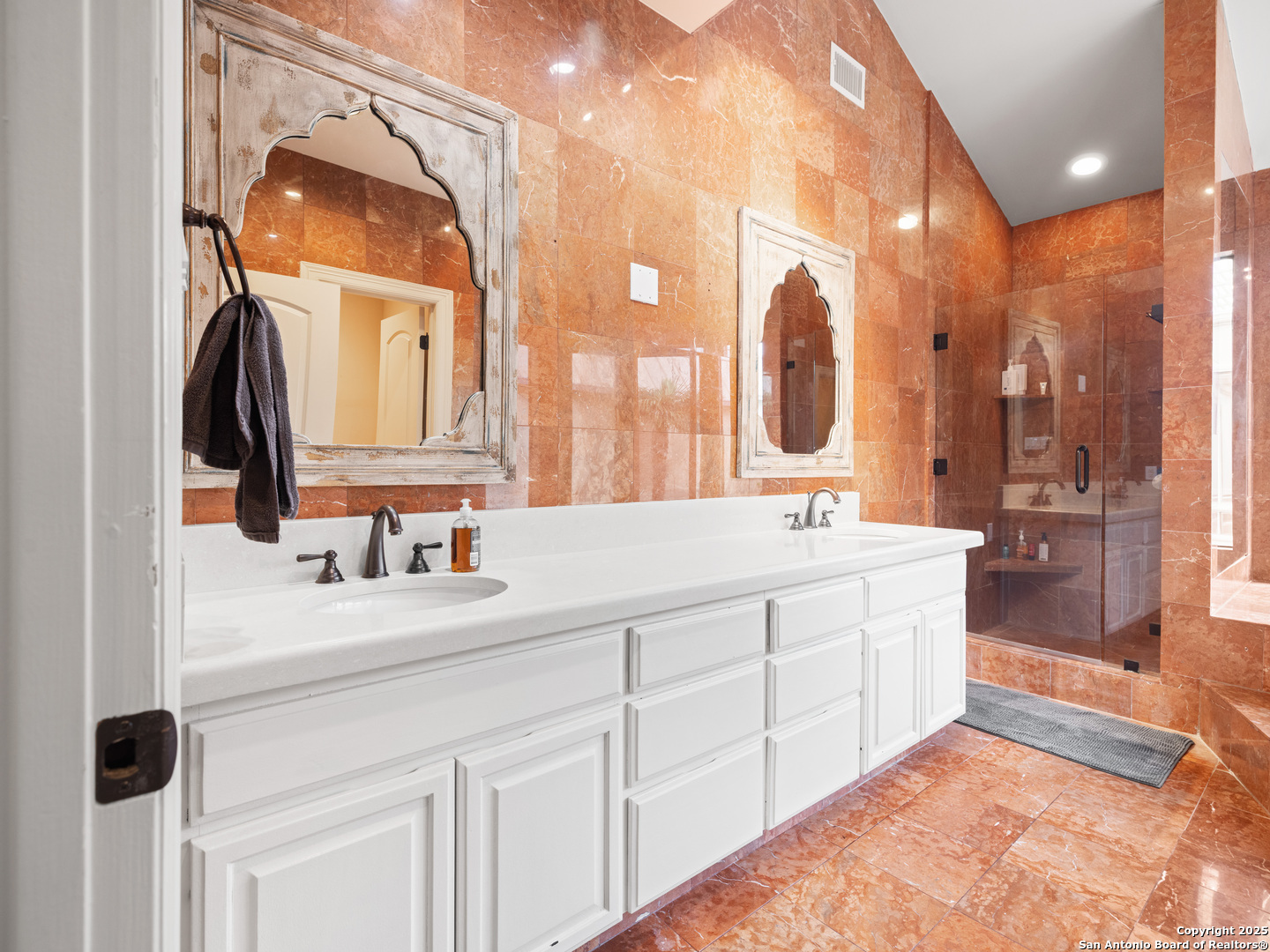 3807 W Songbird , San Antonio, TX, 78229 | 1855476 | Realty Texas LLC