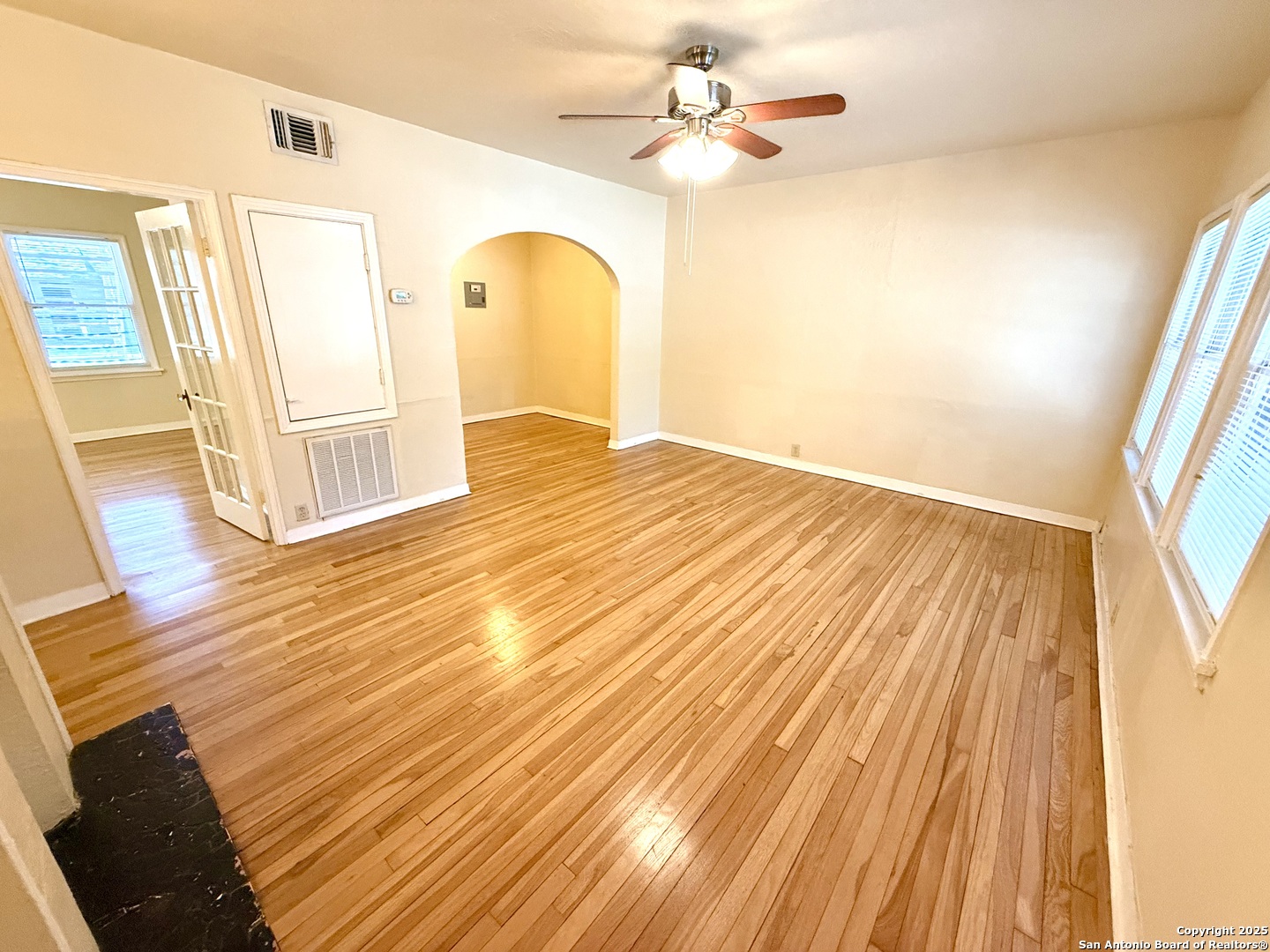 218 E Rosewood Ave 2 , San Antonio, TX, 78212 | 1855201 | Realty Texas LLC