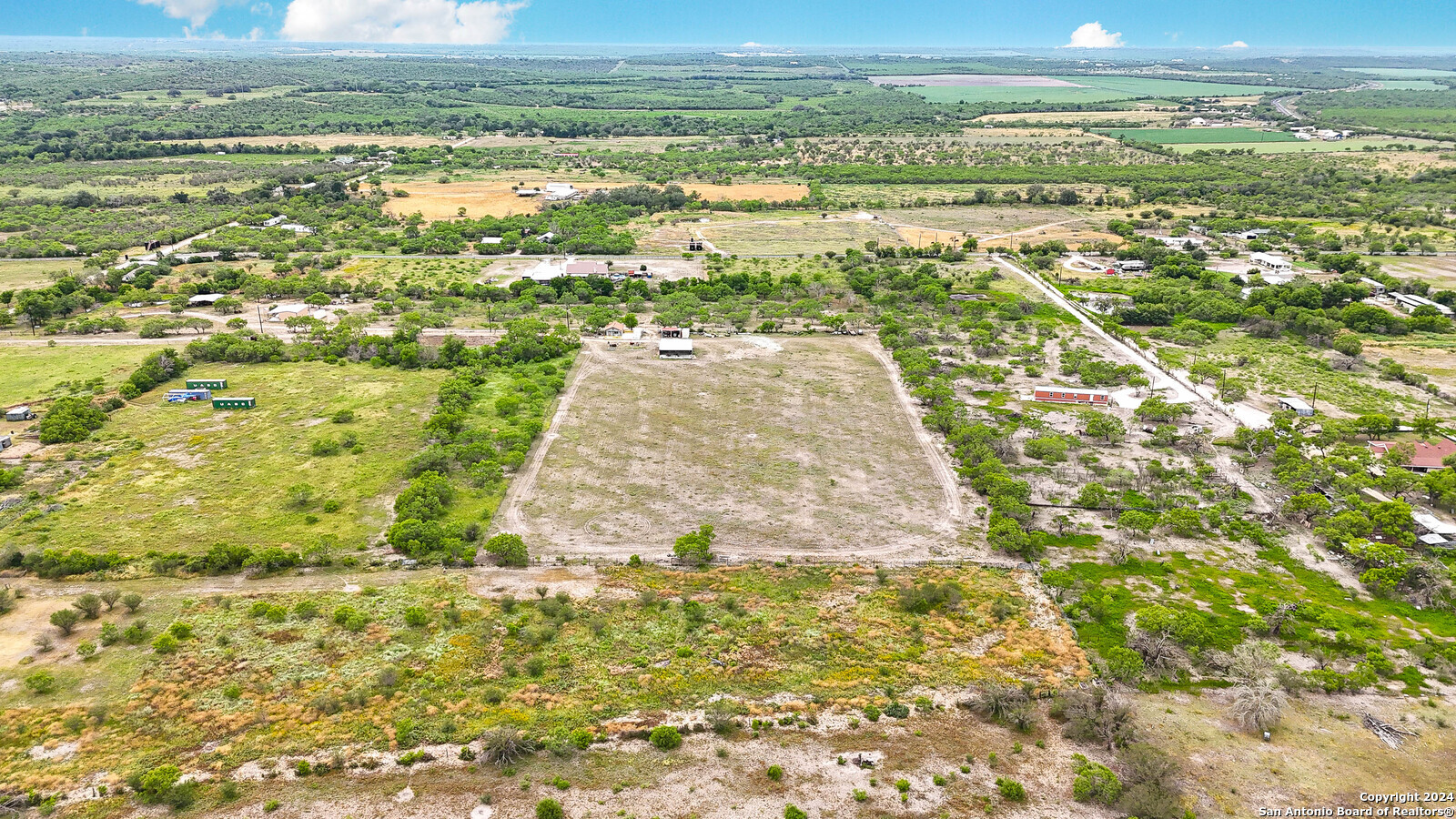 302 Pr 5726 , Devine, TX, 78016 | 1855513 | Realty Texas LLC