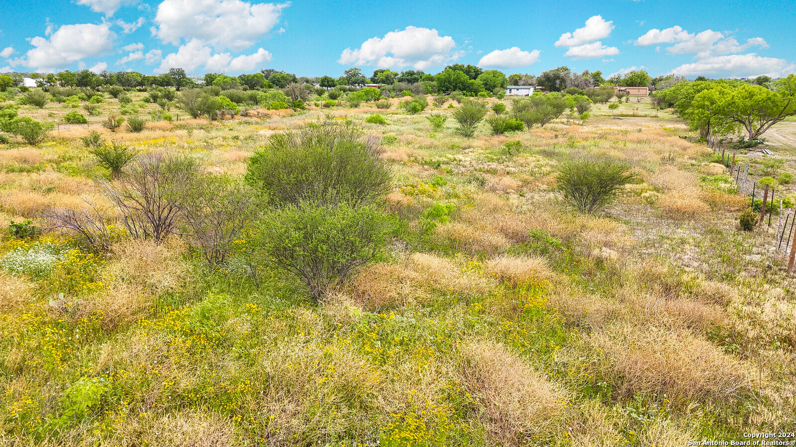 302 Pr 5726 , Devine, TX, 78016 | 1855513 | Realty Texas LLC