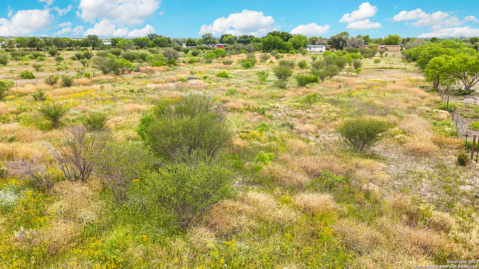 302 Pr 5726 , Devine, TX, 78016 | 1855513 | Realty Texas LLC