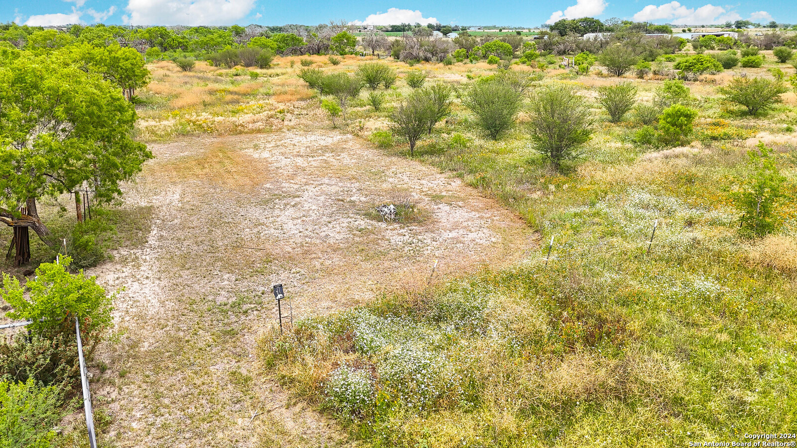 302 Pr 5726 , Devine, TX, 78016 | 1855513 | Realty Texas LLC