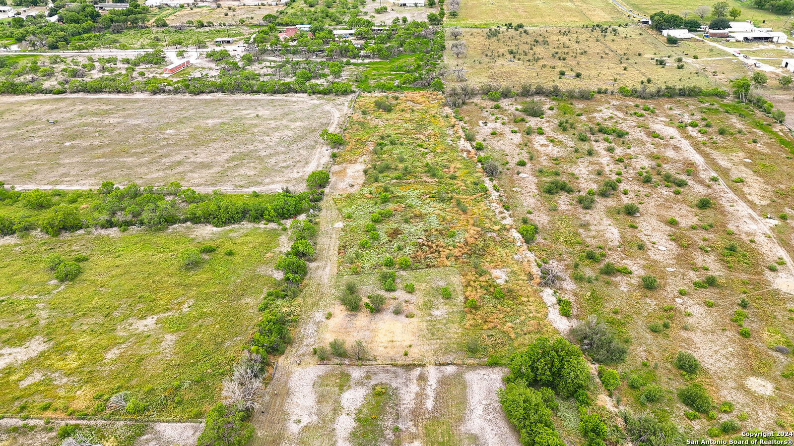 302 Pr 5726 , Devine, TX, 78016 | 1855513 | Realty Texas LLC