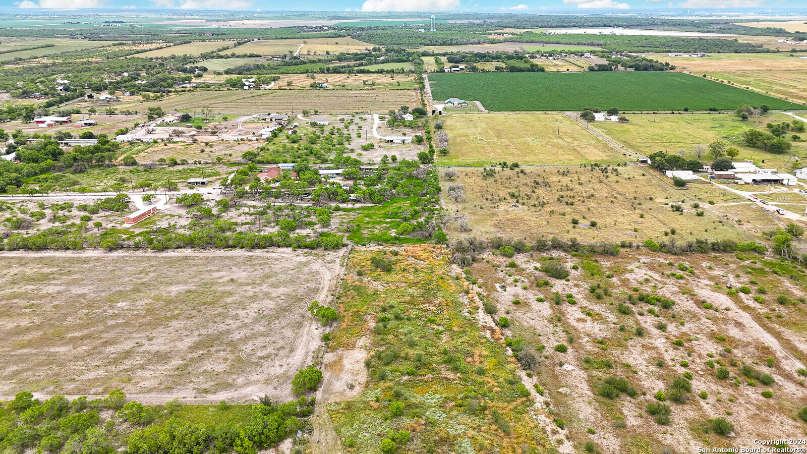 302 Pr 5726 , Devine, TX, 78016 | 1855513 | Realty Texas LLC