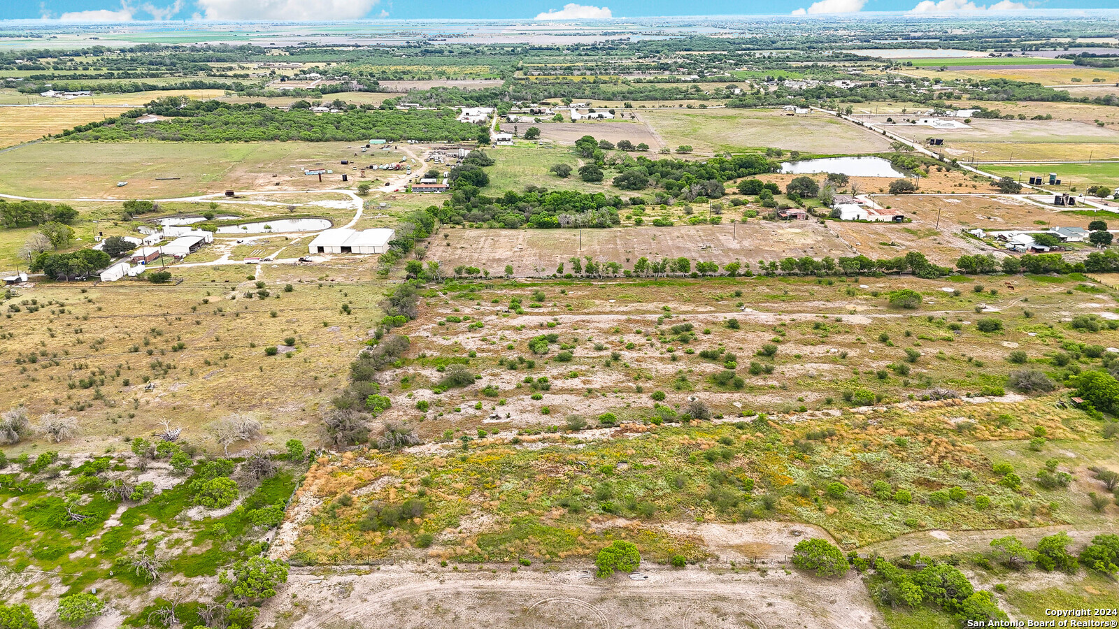 302 Pr 5726 , Devine, TX, 78016 | 1855513 | Realty Texas LLC