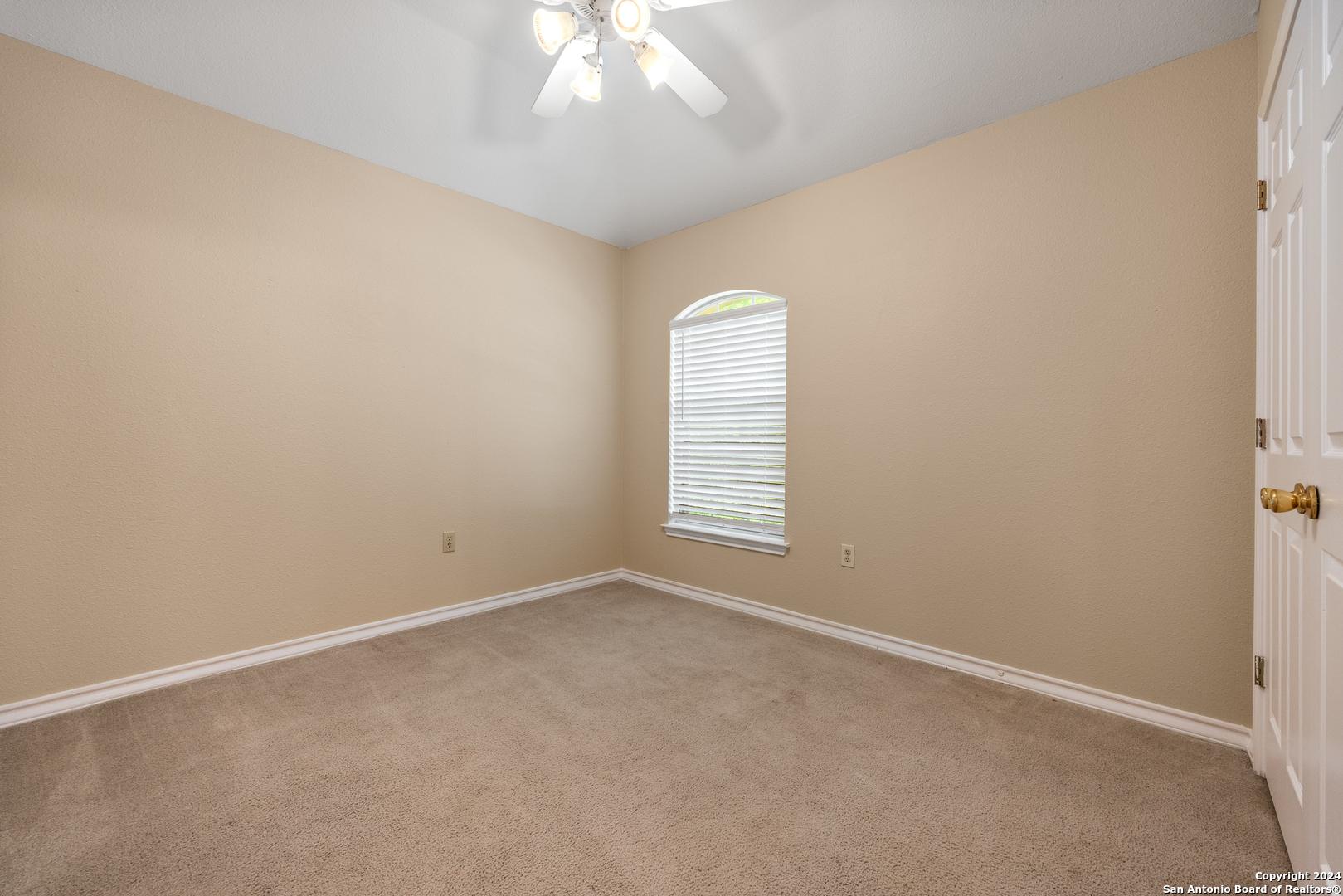 7039 Tourant Rd , San Antonio, TX, 78240-2419 | 1856006 | Realty Texas LLC