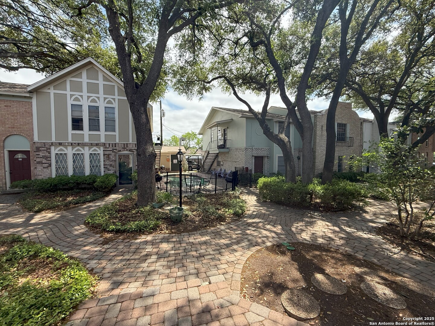 2811 Woodbury Dr 301 , San Antonio, TX, 78217 | 1856156 | Realty Texas LLC