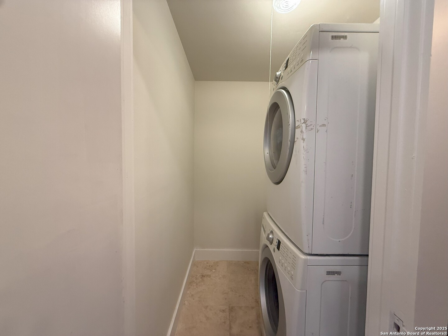 2811 Woodbury Dr 301 , San Antonio, TX, 78217 | 1856156 | Realty Texas LLC