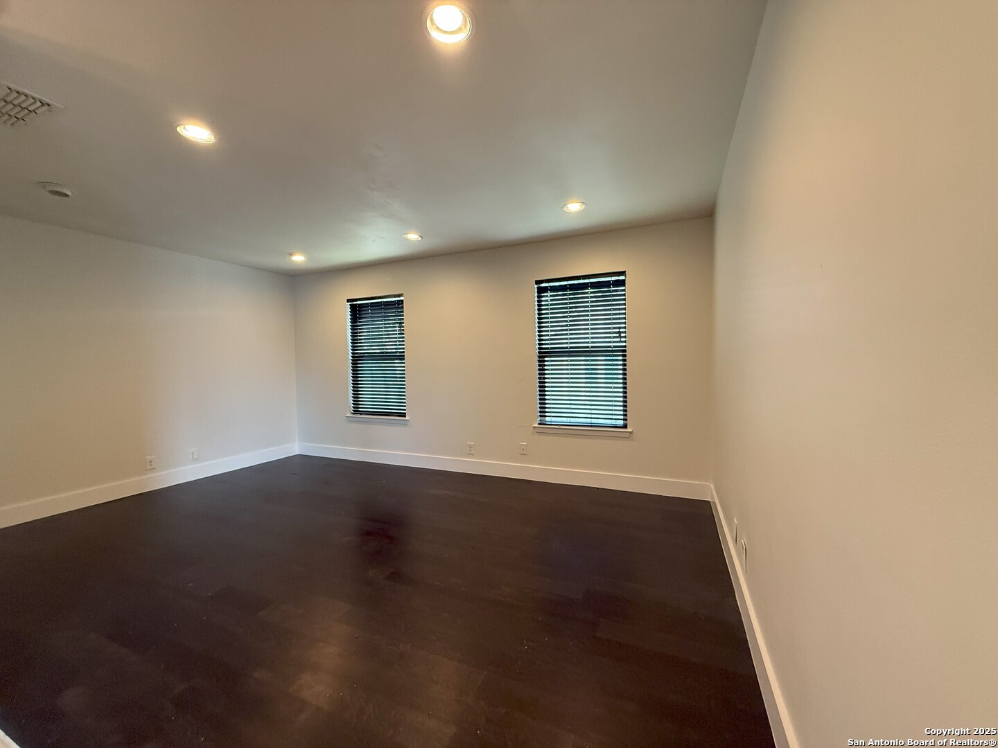 2811 Woodbury Dr 301 , San Antonio, TX, 78217 | 1856156 | Realty Texas LLC