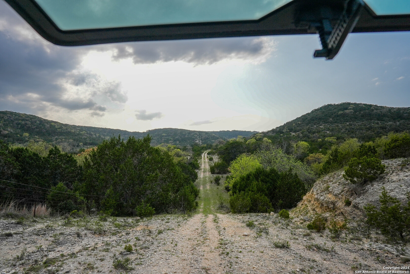 3939 Bear Springs , Pipe Creek, TX, 78063 | 1856708 | Realty Texas LLC