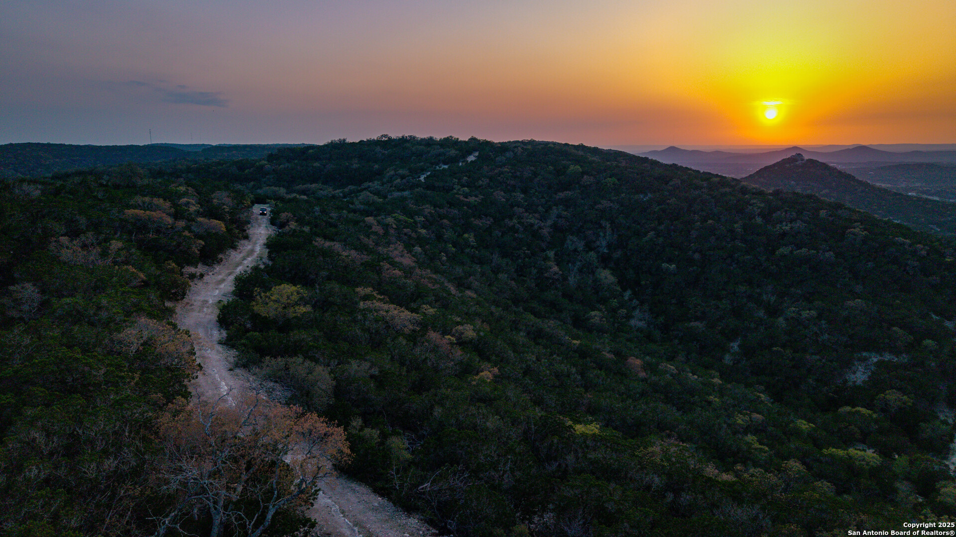 3939 Bear Springs , Pipe Creek, TX, 78063 | 1856708 | Realty Texas LLC