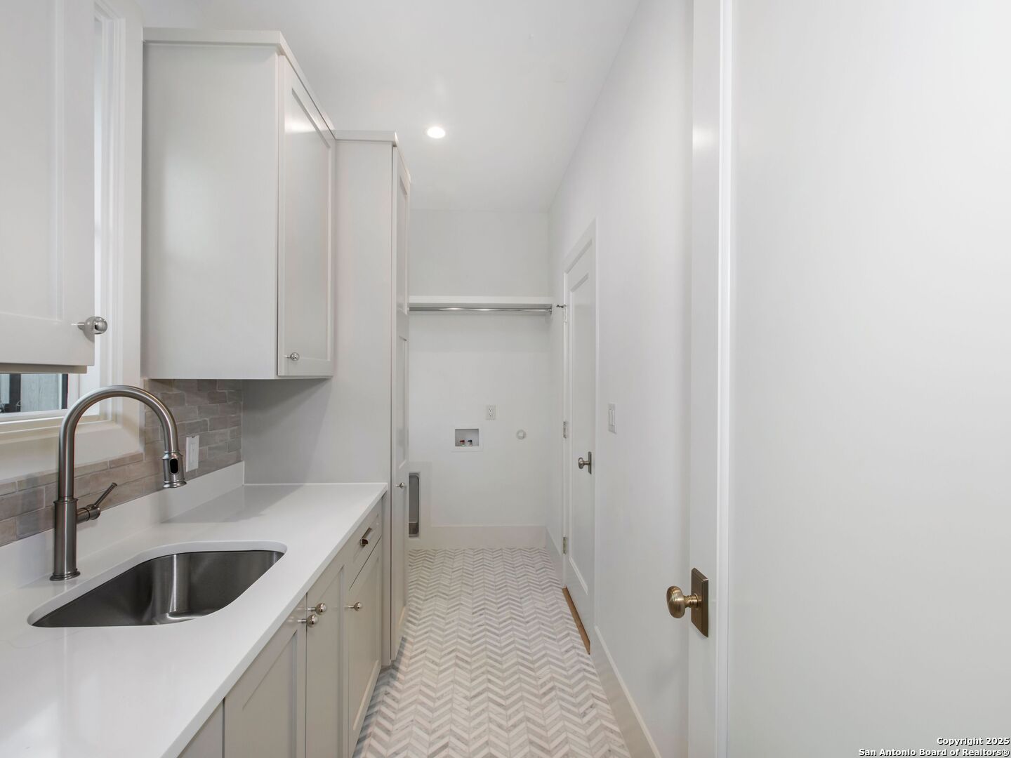151 Morningside Dr , San Antonio, TX, 78209-4731 | 1856772 | Realty Texas LLC