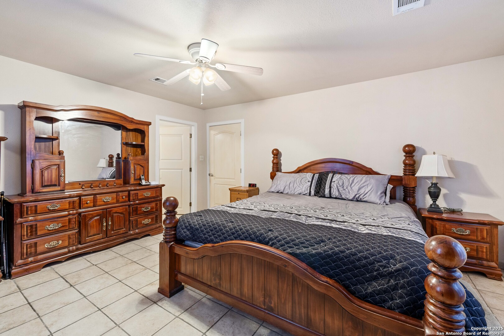 944 County Road 769 , Devine, TX, 78016 | 1857365 | Realty Texas LLC