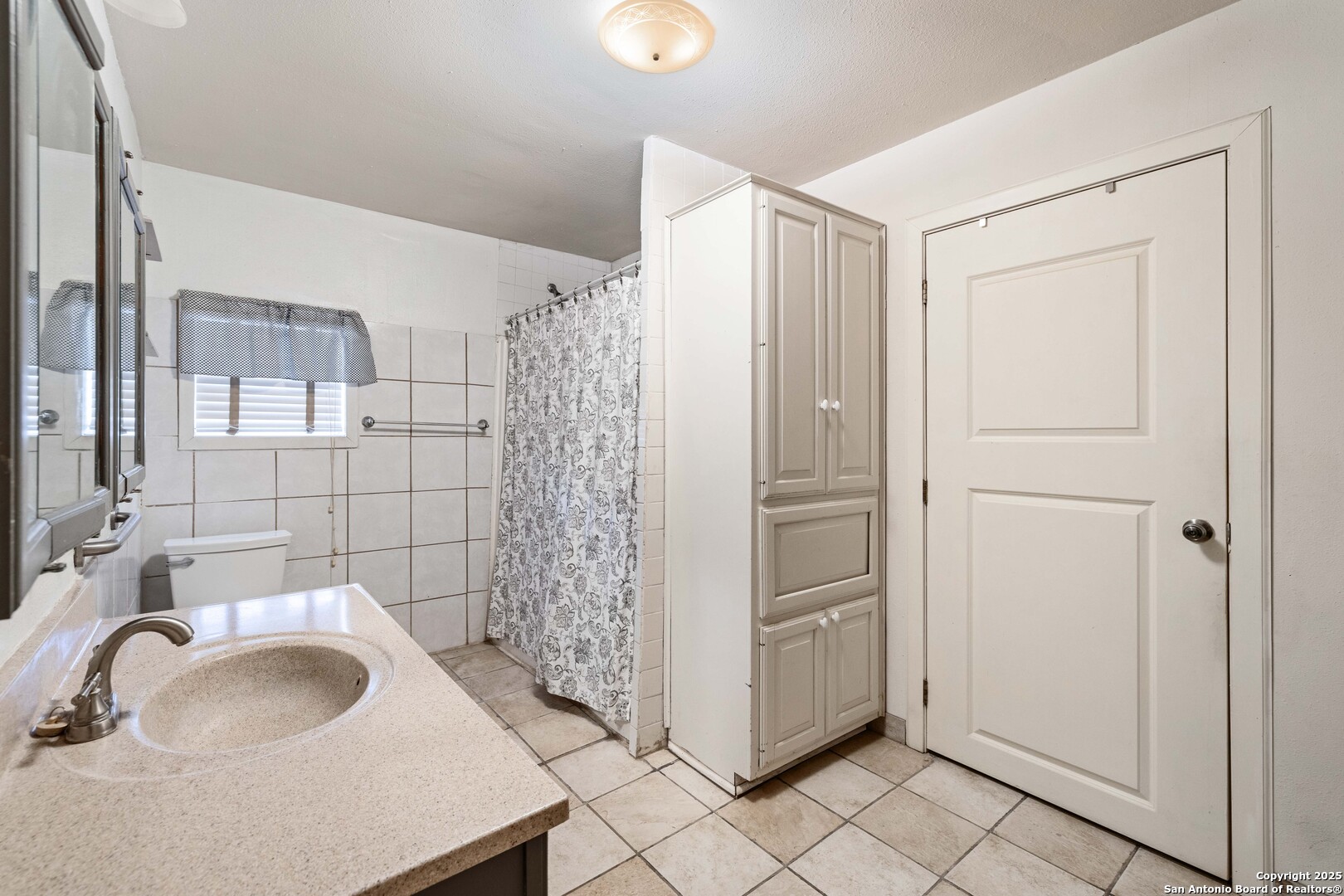 944 County Road 769 , Devine, TX, 78016 | 1857365 | Realty Texas LLC