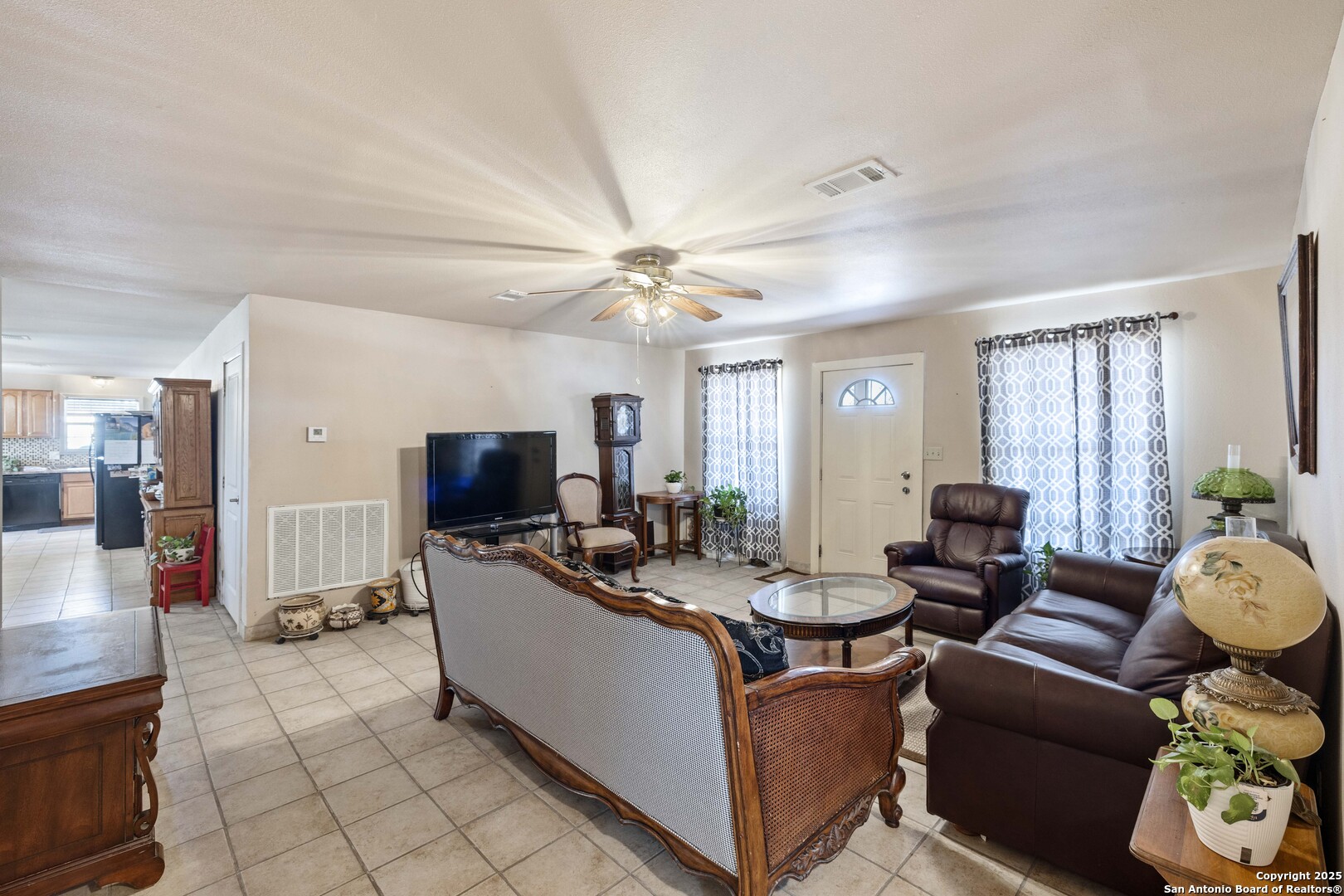 944 County Road 769 , Devine, TX, 78016 | 1857365 | Realty Texas LLC