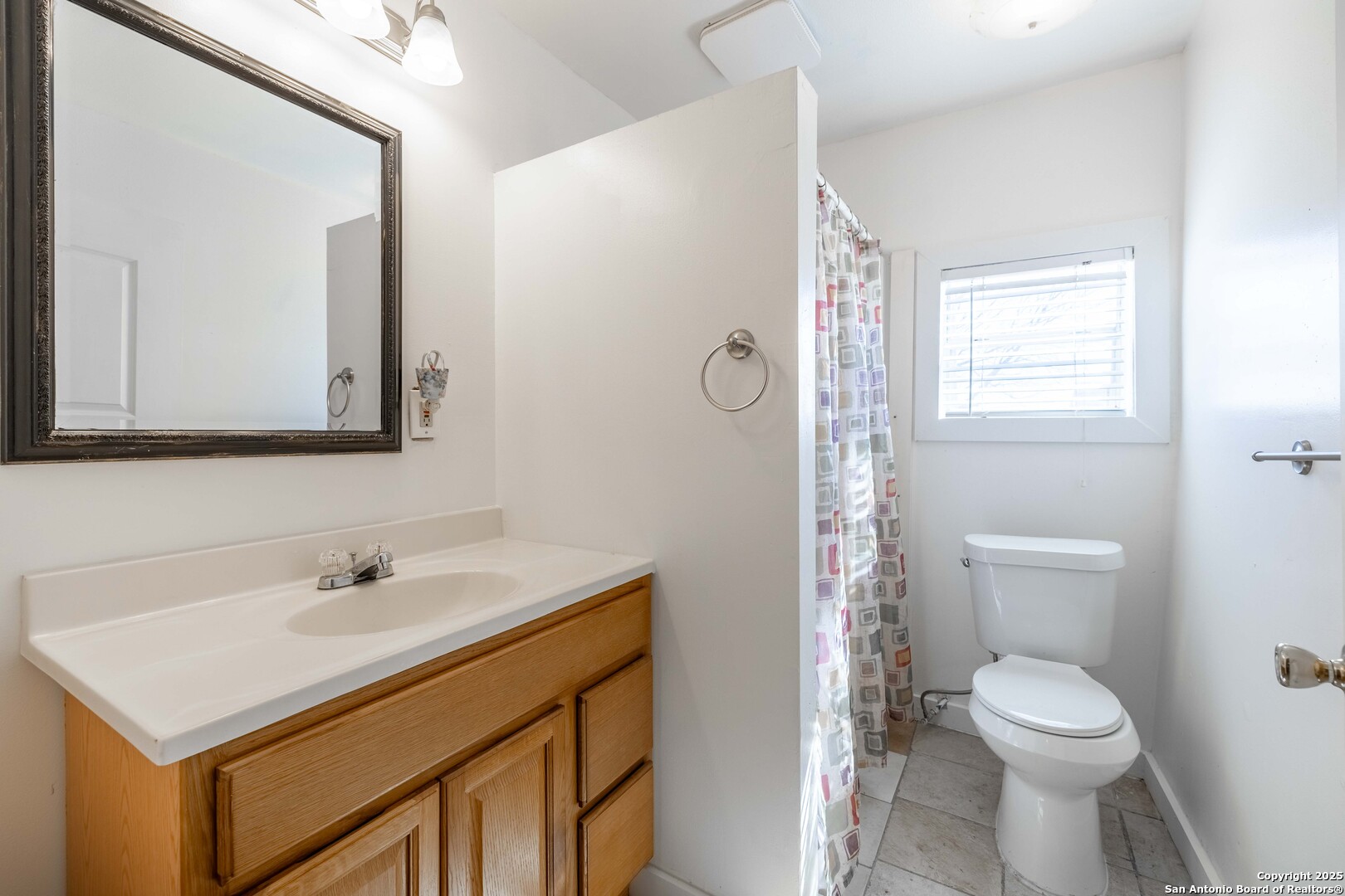 944 County Road 769 , Devine, TX, 78016 | 1857365 | Realty Texas LLC