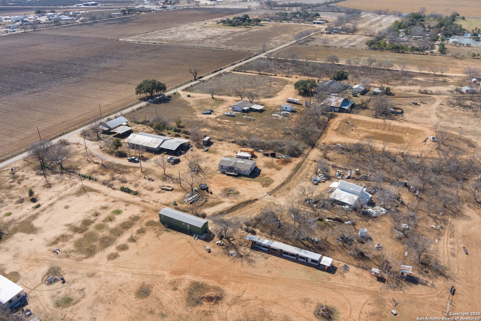 944 County Road 769 , Devine, TX, 78016 | 1857365 | Realty Texas LLC