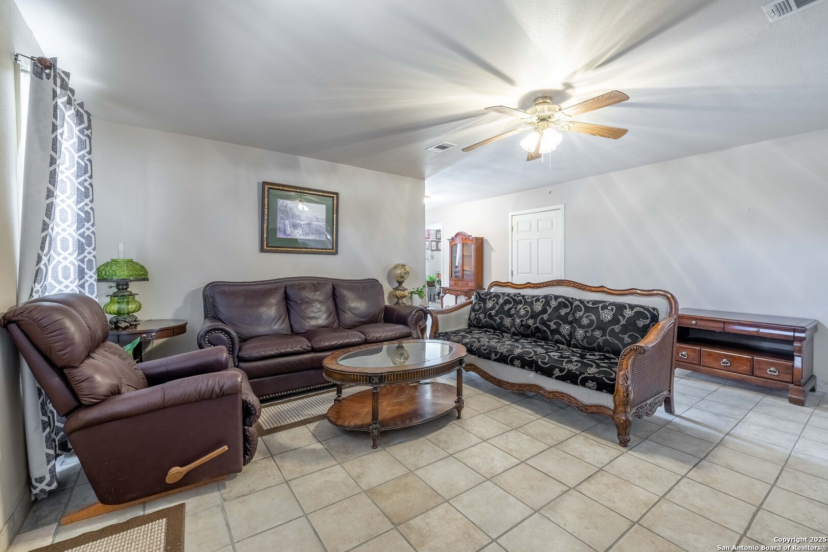 944 County Road 769 , Devine, TX, 78016 | 1857365 | Realty Texas LLC