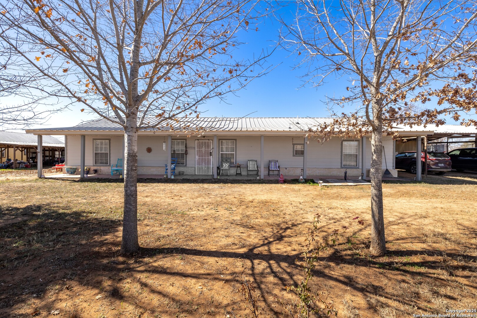 944 County Road 769 , Devine, TX, 78016 | 1857365 | Realty Texas LLC