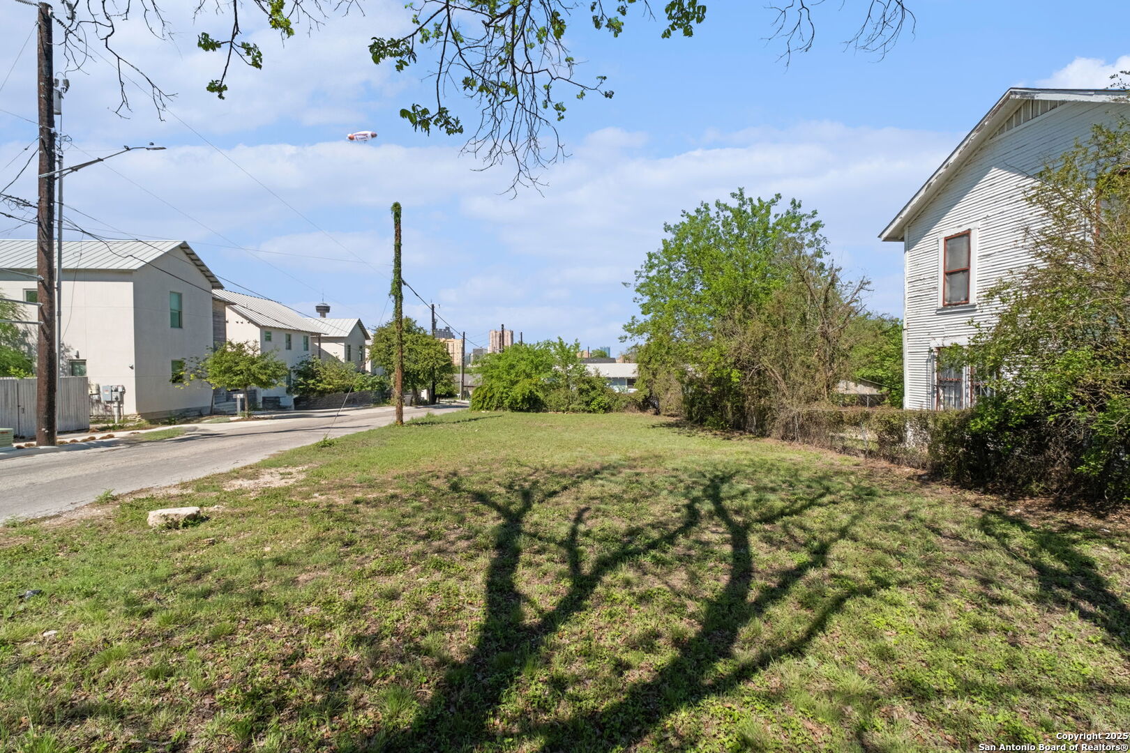 421 N Pine St , San Antonio, TX, 78202 | 1857134 | Realty Texas LLC