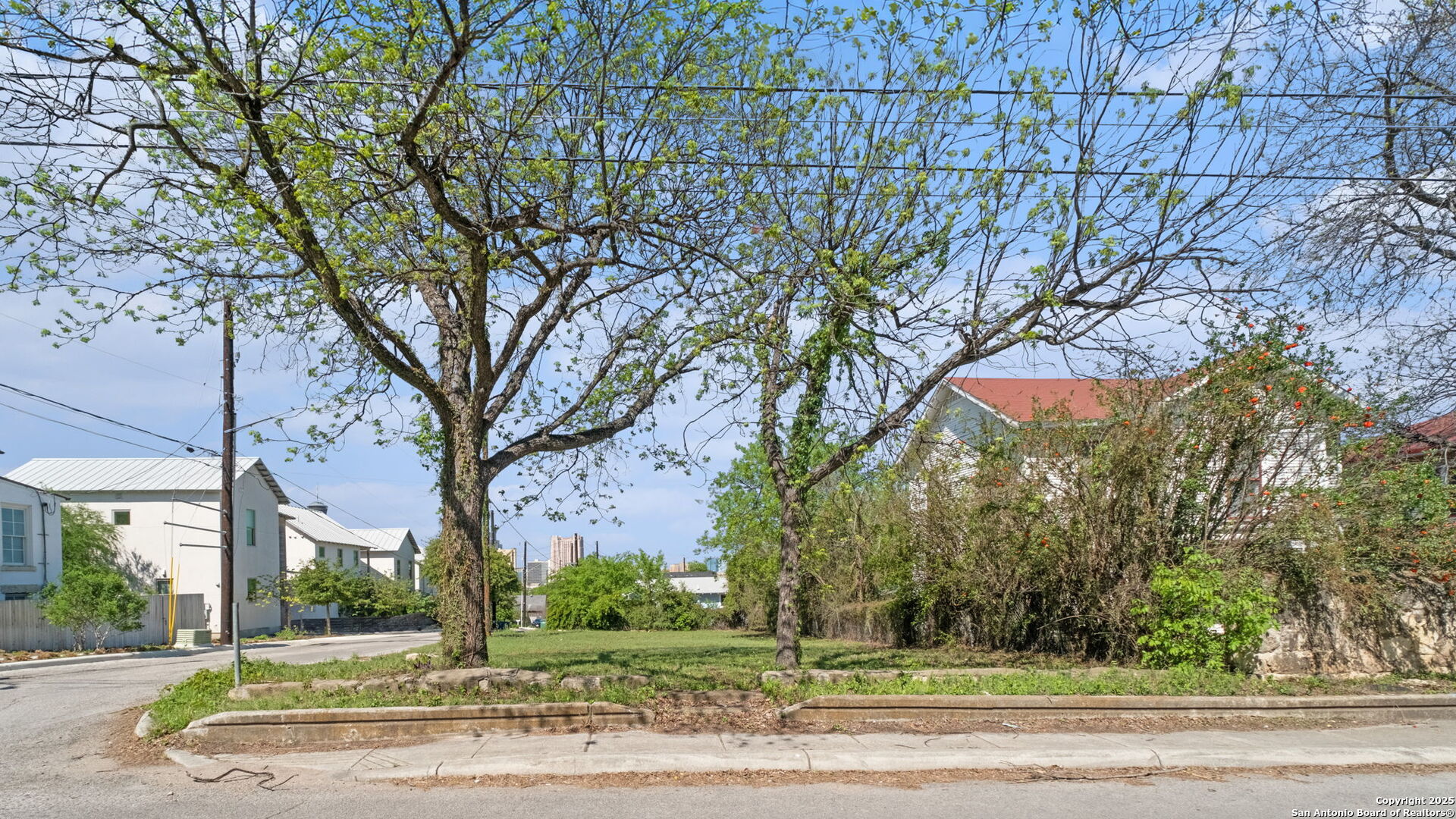 421 N Pine St , San Antonio, TX, 78202 | 1857134 | Realty Texas LLC