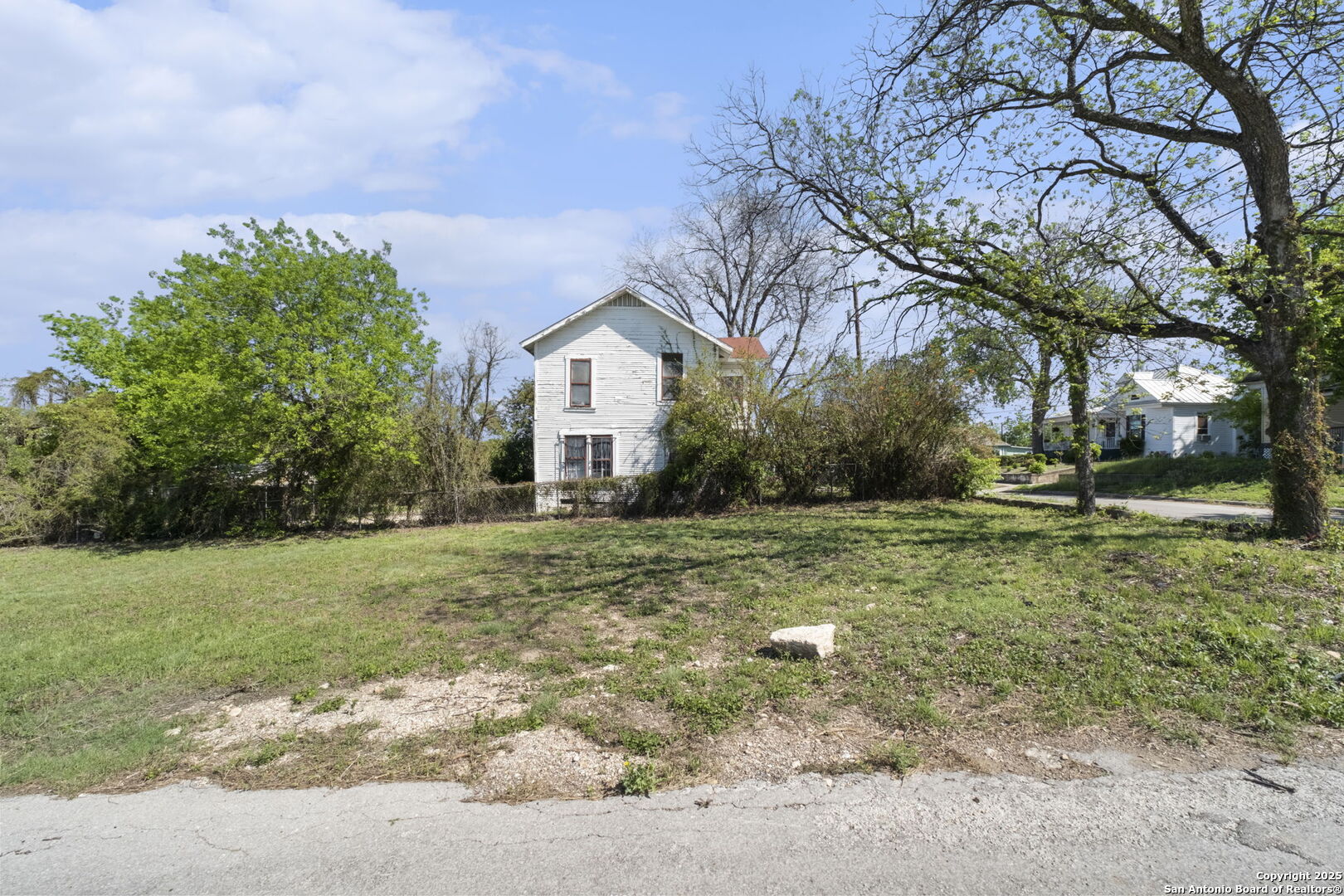421 N Pine St , San Antonio, TX, 78202 | 1857134 | Realty Texas LLC