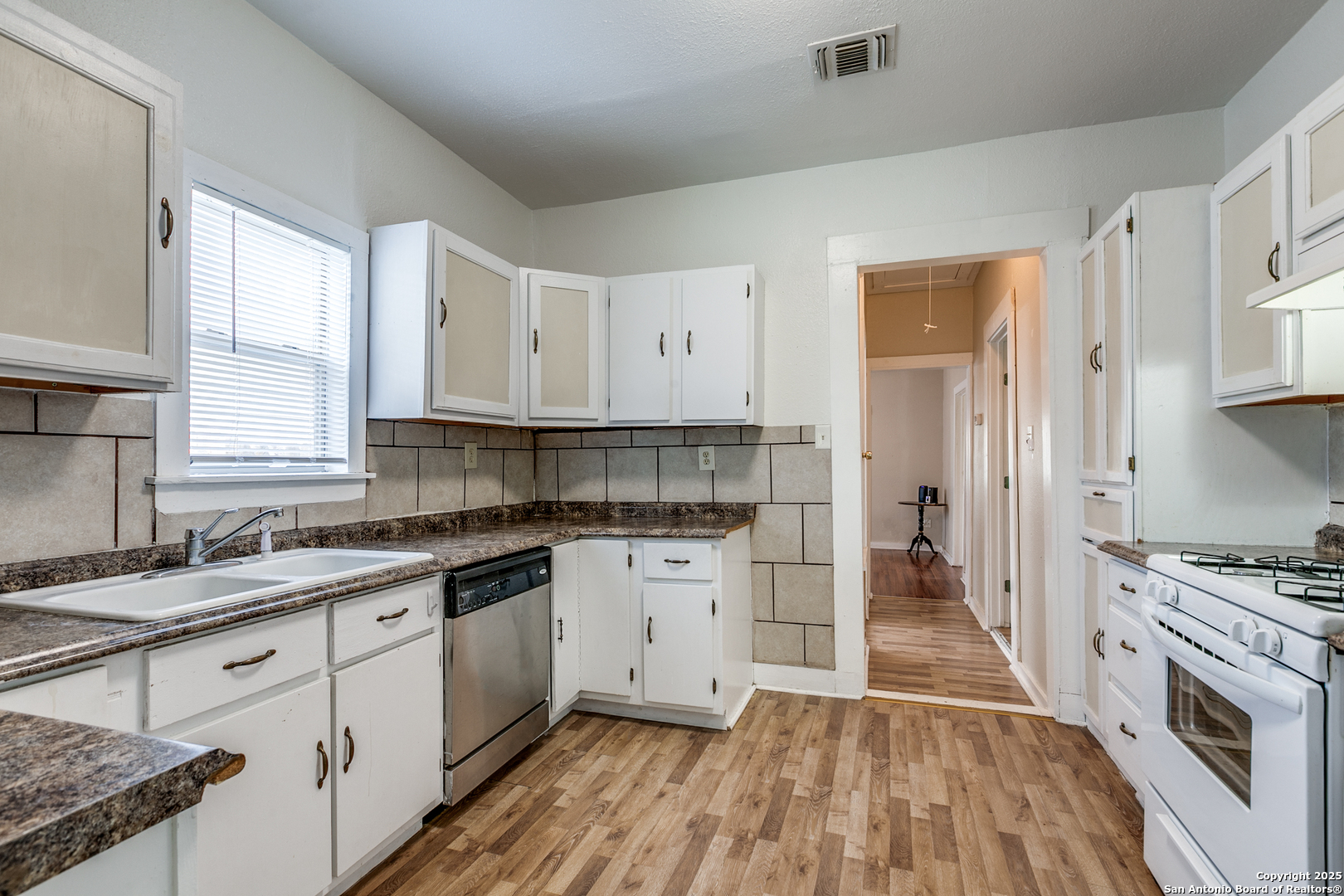 604 Leigh , San Antonio, TX, 78210 | 1857133 | Realty Texas LLC
