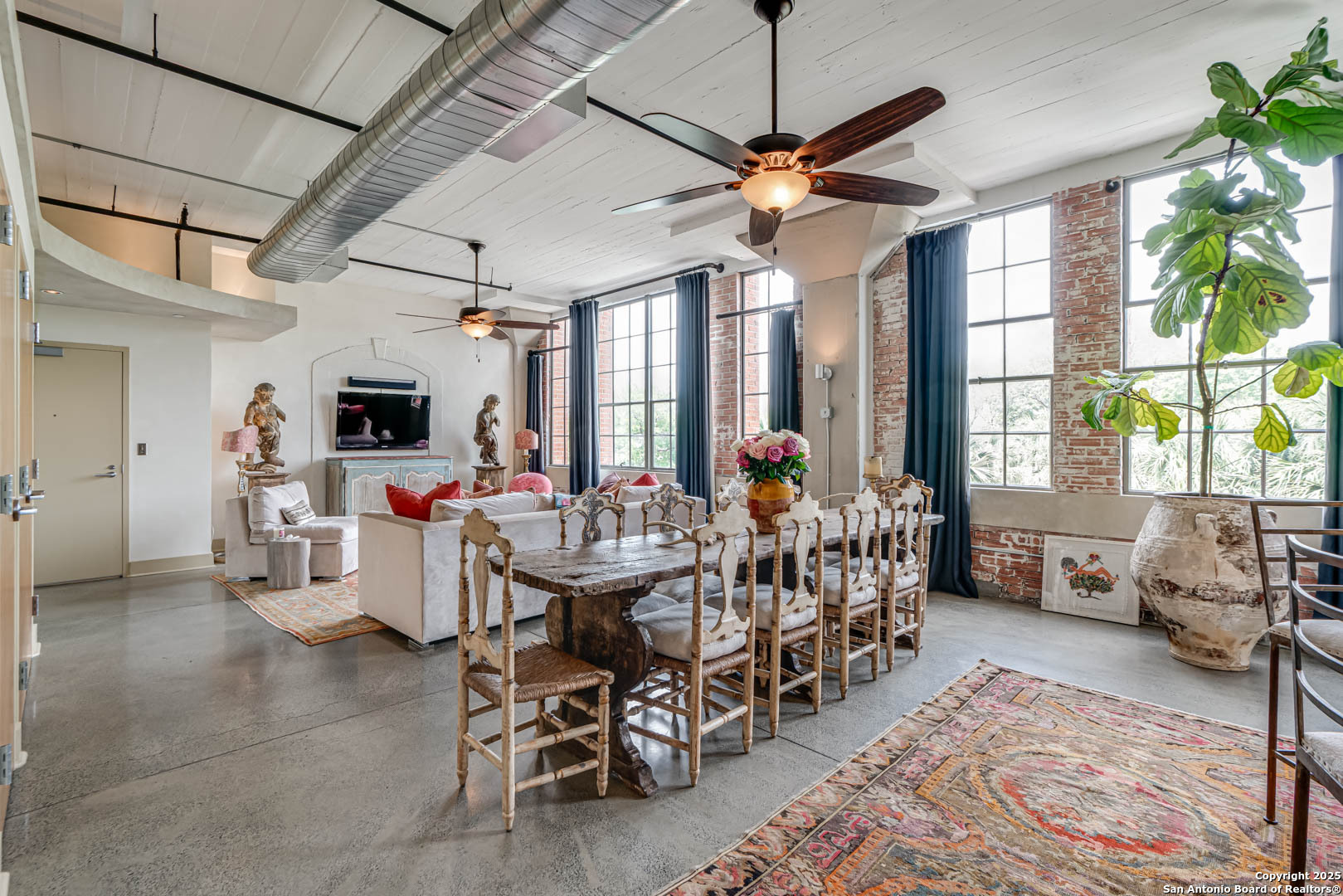 114 Camp St 200 , San Antonio, TX, 78204 | 1857778 | Realty Texas LLC