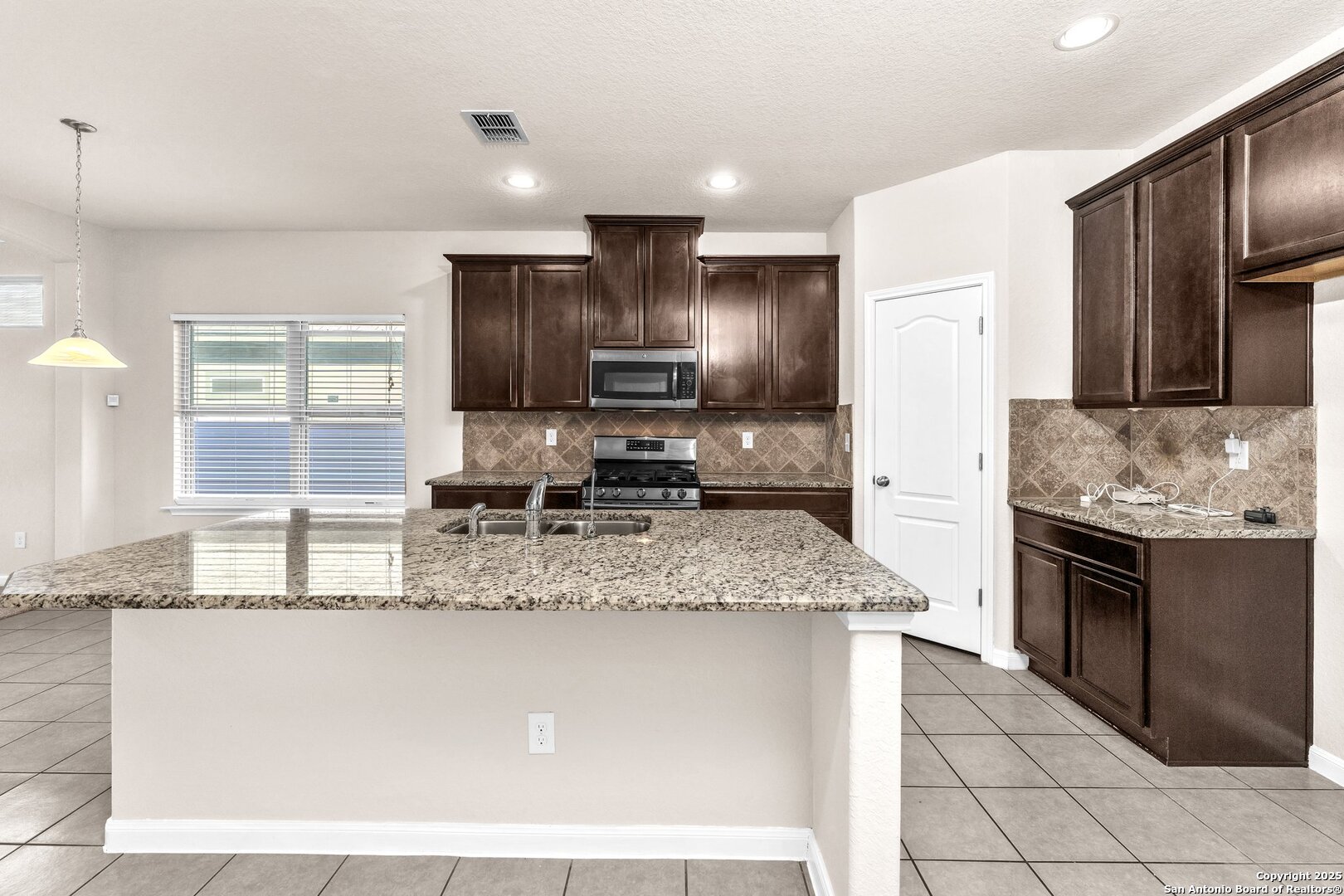 8523 Angelina Parke , San Antonio, TX, 78254 | 1858050 | Realty Texas LLC