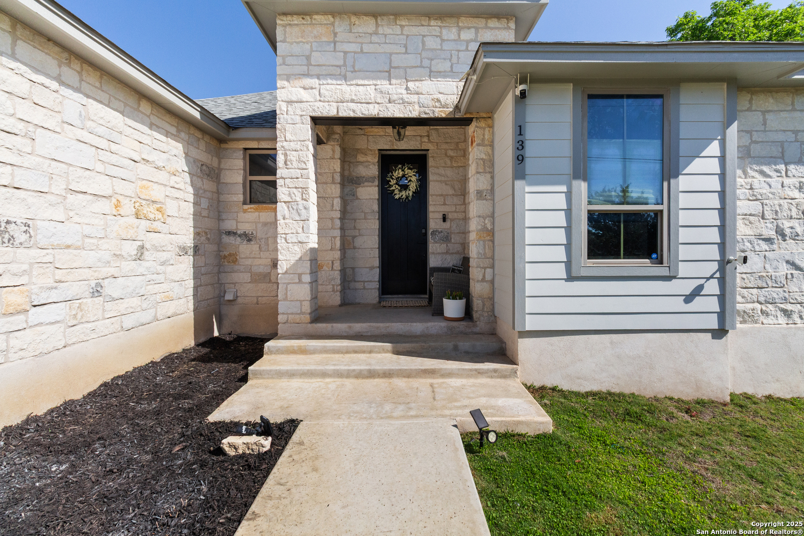 139 Hill Dr , Spring Branch, TX, 78070 | 1858032 | Realty Texas LLC