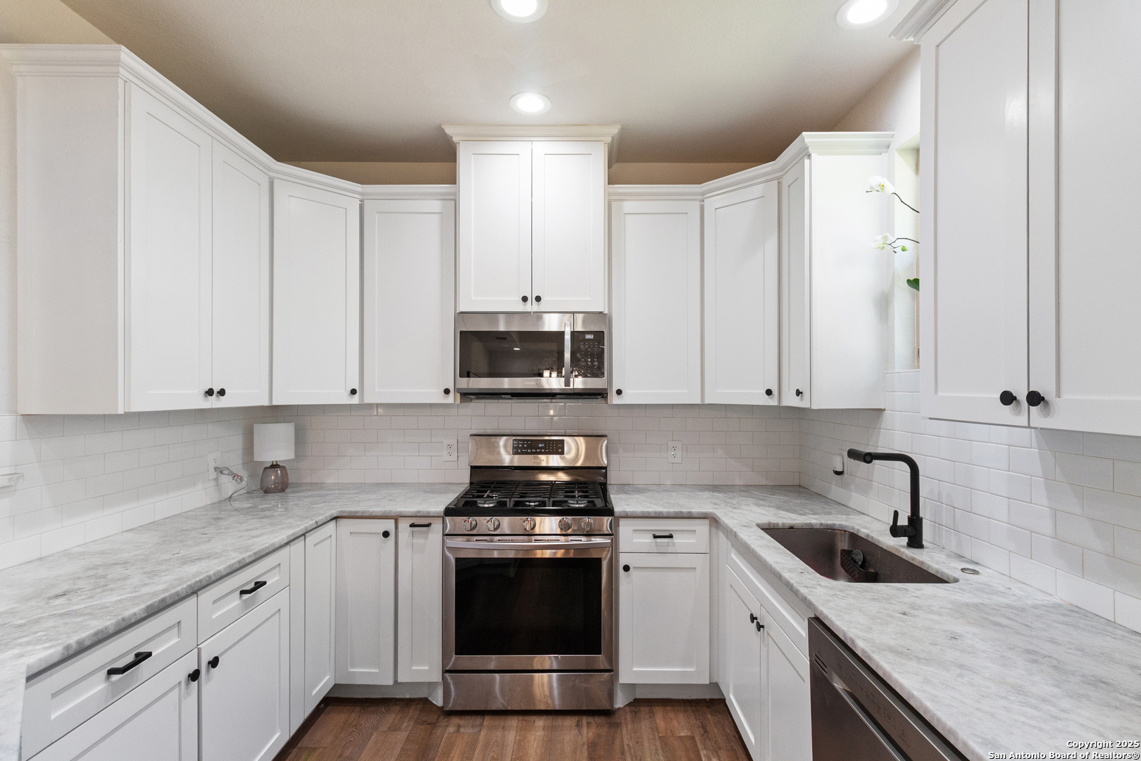 139 Hill Dr , Spring Branch, TX, 78070 | 1858032 | Realty Texas LLC