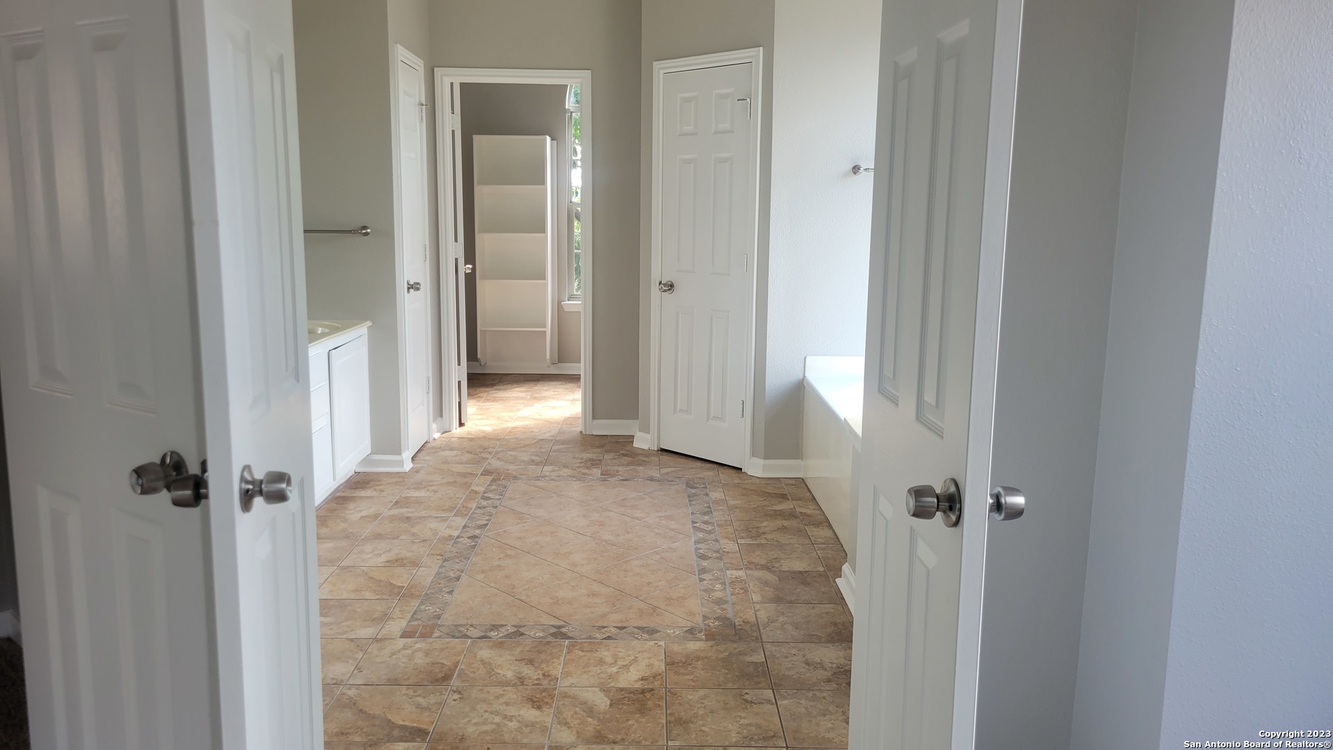 21318 Rio Sabinal , San Antonio, TX, 78259-2683 | 1858005 | Realty Texas LLC