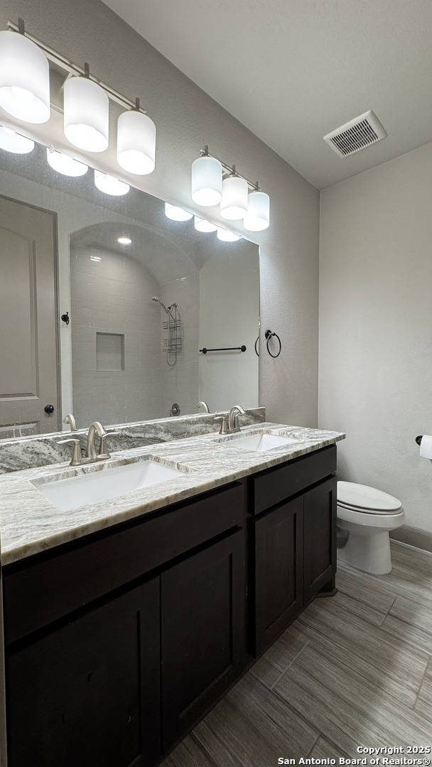 229 Strasbourg St , Castroville, TX, 78009 | 1858563 | Realty Texas LLC