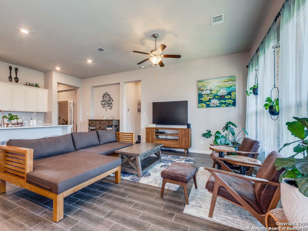 8847 Pinto Cyn , San Antonio, TX, 78254 | 1858448 | Realty Texas LLC