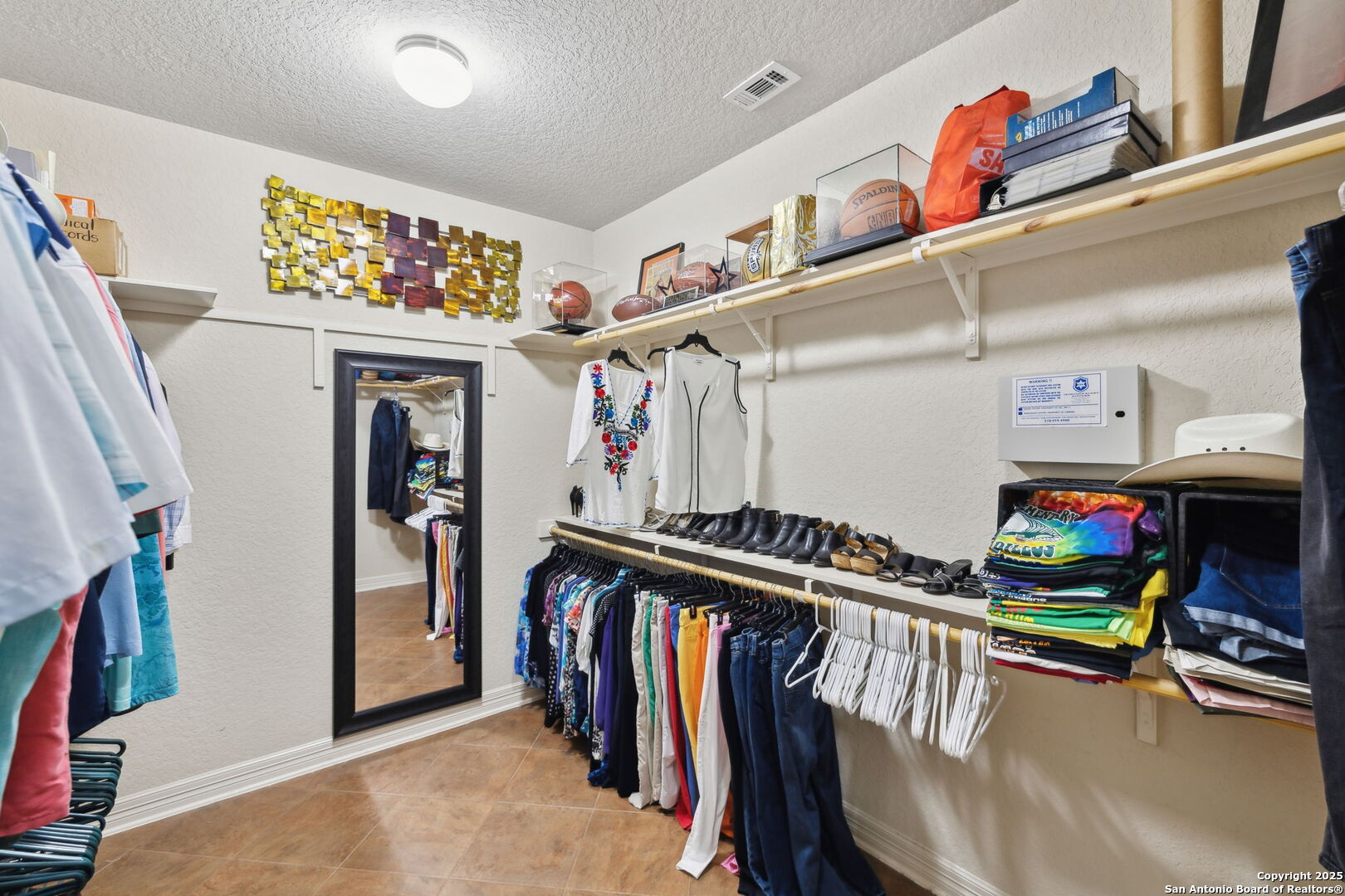 1810 Roaring Fork , San Antonio, TX, 78260 | 1858246 | Realty Texas LLC