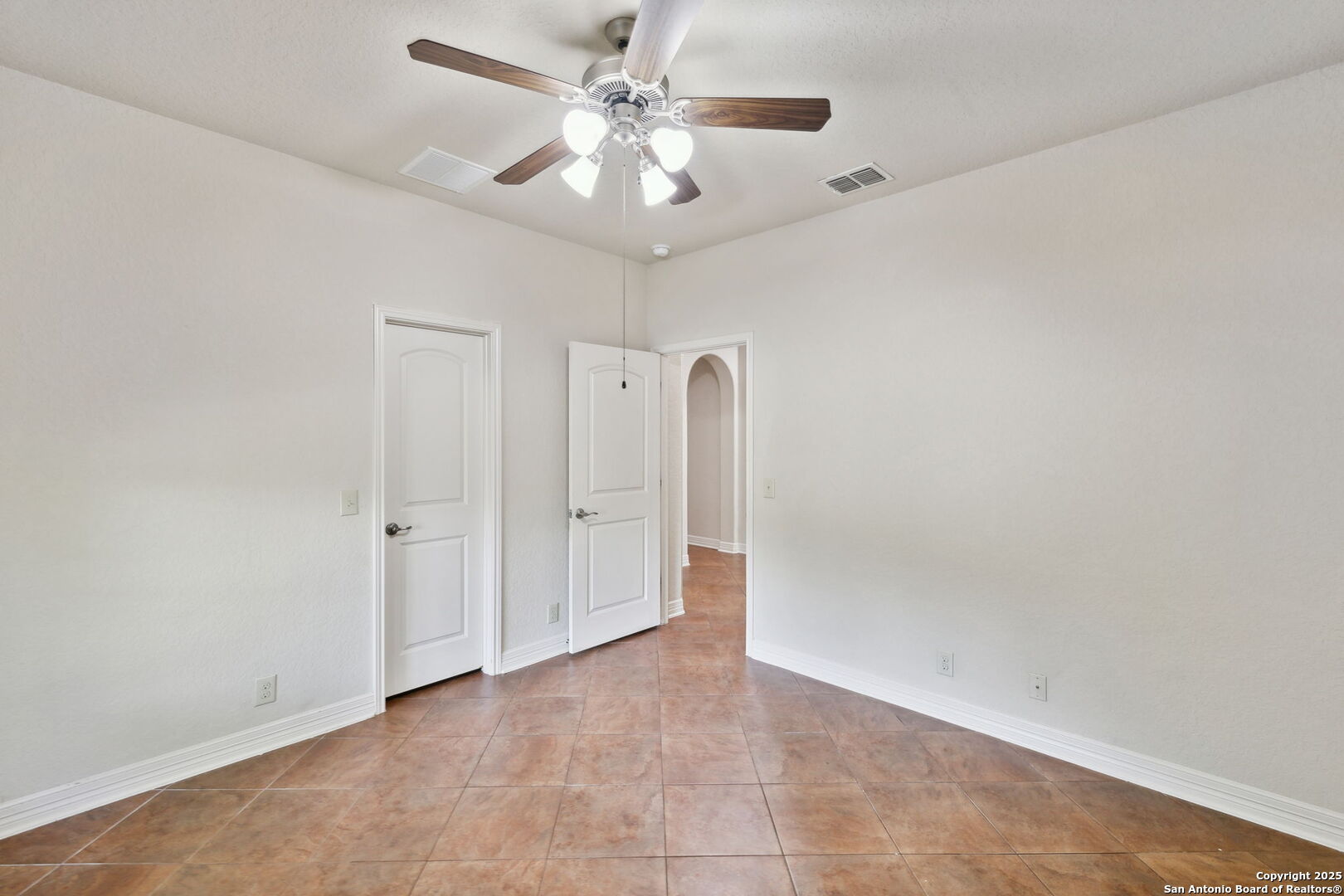 1810 Roaring Fork , San Antonio, TX, 78260 | 1858246 | Realty Texas LLC