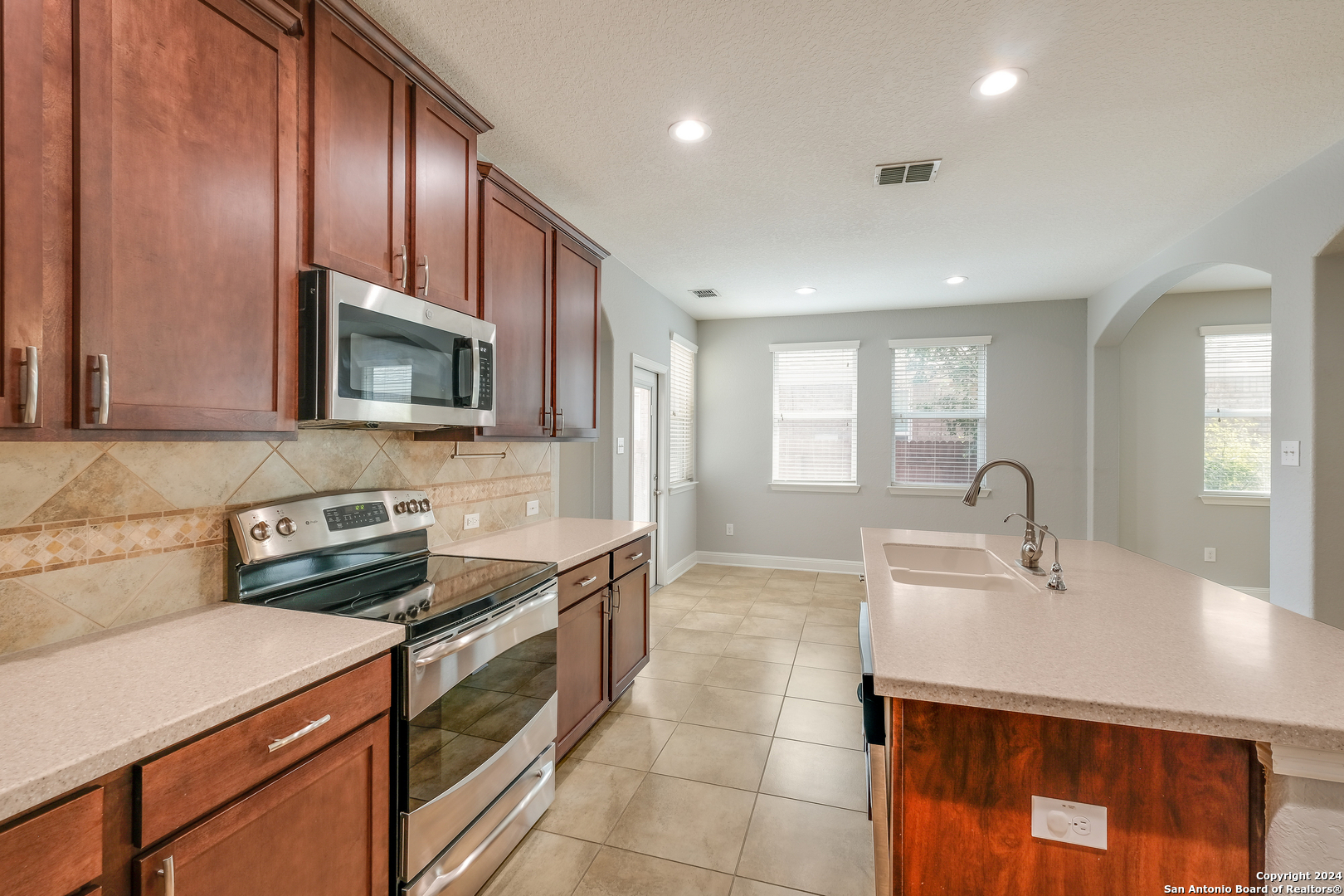 12535 Quarter J , San Antonio, TX, 78254-6031 | 1858450 | Realty Texas LLC