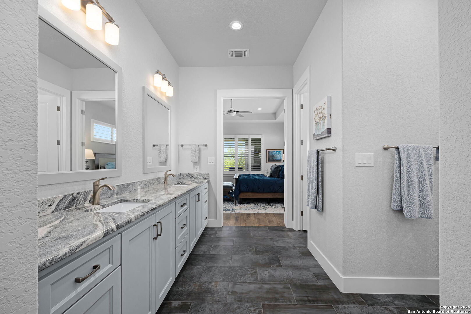 371 River Cliff , Spring Branch, TX, 78070 | 1858931 | Realty Texas LLC