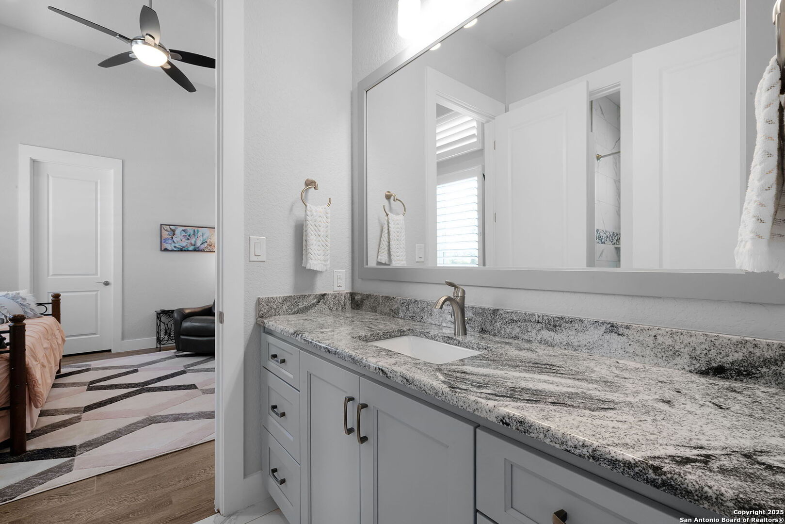 371 River Cliff , Spring Branch, TX, 78070 | 1858931 | Realty Texas LLC