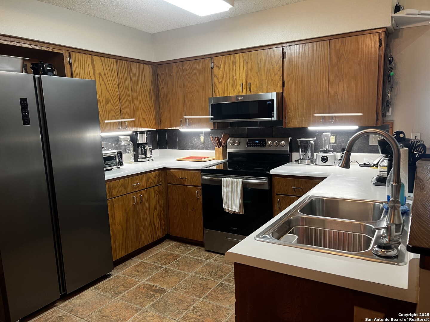 28 Oak Villa # D-2 , Canyon Lake, TX, 78133 | 1859498 | Realty Texas LLC